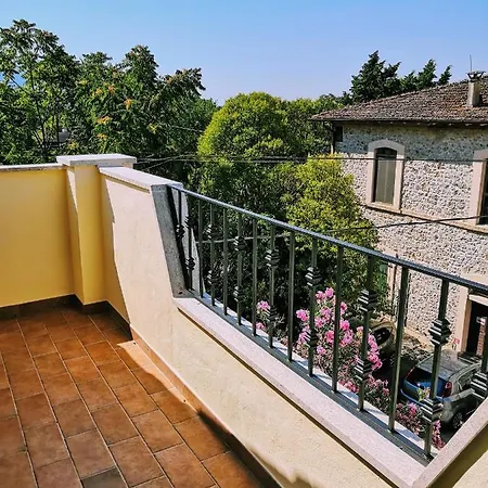 Acero Rosso Дом отдыха Масса-Мартана